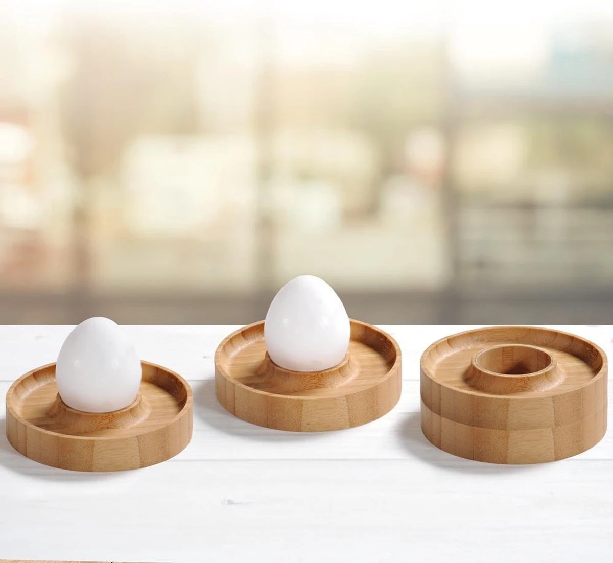 Merkloos FSC® Bamboe Houten - Eierdopjes Set Van 4 Stuks - Met Praktische Rand Voor Neerleggen Van De Eierschaal - Eierdoppen Set 4-Delig 1 Merkloos FSC® Bamboe Houten - Eierdopjes Set Van 4 Stuks - Met Praktische Rand Voor Neerleggen Van De Eierschaal - Eierdoppen Set 4-Delig