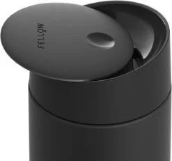 FELLOW - Carter "Move" Mug + Slide-Lock Deksel - Matte Black, 355ml -Keukengerei Winkel 1200x1120 3