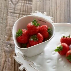 Riviera Maison Fruitvergiet, Aardbeien Zeef - Tasty Strawberry Colander - Wit / Goud - Porselein - 1 Stuk -Keukengerei Winkel 1200x1198 34