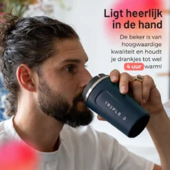 Triple J® Koffiebeker To Go - Thermosbeker - BPA & Lekvrij - 380ml - Blauw 9 Triple J® Koffiebeker To Go - Thermosbeker - BPA & Lekvrij - 380ml - Blauw -Keukengerei Winkel 1200x1200 1075