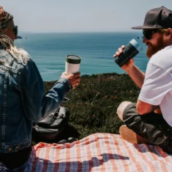 Circular&Co. Herbruikbare To Go Koffiebeker (rCUP) Zwart/roze 12oz/340ml -Keukengerei Winkel 1200x1200 1101