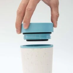 Circular&Co. Herbruikbare To Go Koffiebeker (rCUP) Zwart/blauw 8oz/227ml -Keukengerei Winkel 1200x1200 1201