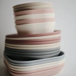 Mushie - Kinderservies Borden Vierkant (Set Van 2) - Borden - Sage -Keukengerei Winkel 1200x1200 1499