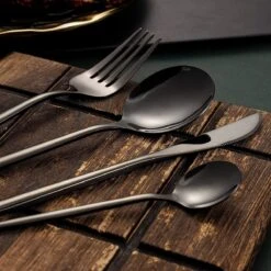 Lopoleis Royal Sam Bestek – Bestekset – Bestekset 6 Persoons – 24 Delig – Zwart – Luxe Bestekset – RVS – Modern Bestek -Keukengerei Winkel 1200x1200 1711