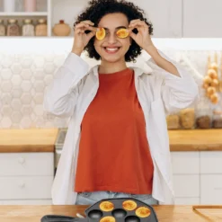 Home&House Poffertjespan Set - Zwart - Poffertjesmaker - Inductie - Gas - Poffertjes - Prik Vork - Kwast - Gietijzer - Poffertjesplaat - Poffertjespannen -Keukengerei Winkel 1200x1200 235