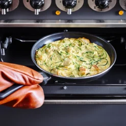 GreenPan Cambridge Hapjespan Met Deksel 24cm - Zwart - Inductie - PFAS-vrij 23 GreenPan Cambridge Hapjespan Met Deksel 24cm - Zwart - Inductie - PFAS-vrij -Keukengerei Winkel 1200x1200 440