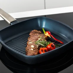 Westinghouse Performance Series - Grillpan Inductie 28cm - Luxe Grillpan - Blauw - Steakpan - Geschikt Voor Alle Warmtebronnen Inclusief Inductie En Ovenbestendig -Keukengerei Winkel 1200x1200 505