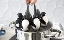 Peleg Design Egguins Eierhouder -Keukengerei Winkel 1200x741 4