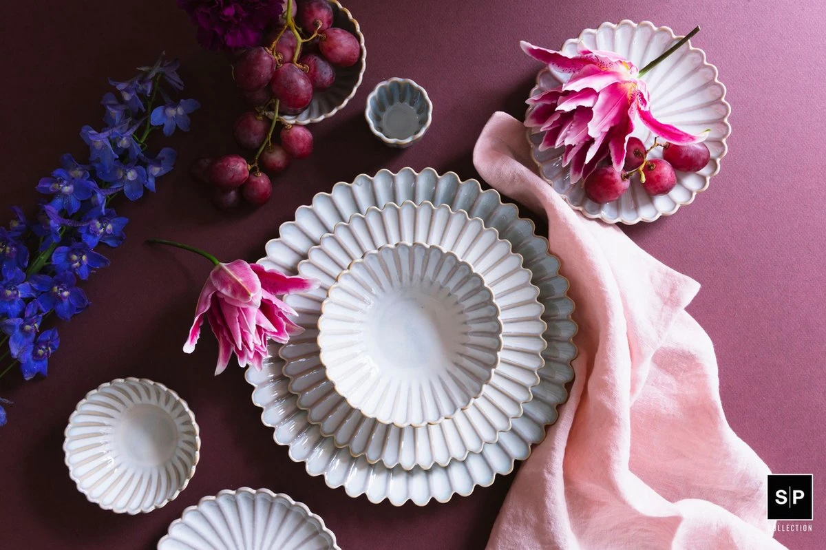 Salt&Pepper - Diep Bord - 24xH5cm - Nuance White - Lotus - Set/4 2 Salt&Pepper - Diep Bord - 24xH5cm - Nuance White - Lotus - Set/4 - Afbeelding 2