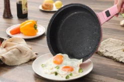 Royalty Line Inductie Pannenset - Luxe 14-delige Pannenset Marmeren Coating - Pannen Met Afneembare Handvaten - Oven-Ready - PFAS-Vrij - Voor Alle Warmtebronnen - Afneembare Koudgrepen - Antiaanbaklaag - Koekenpan Met Glazen Deksels - Roze -Keukengerei Winkel 1200x799 48