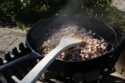 The Windmill Koekenpan Skillet Extra - 31,5 Cm - Gietijzer Zwart -Keukengerei Winkel 1200x800 11