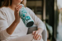 Kambukka Etna Thermosbeker 500 Ml - Makkelijk Reinigen - Lekvrije Koffiebeker - Eucalyptus Leaves -Keukengerei Winkel 1200x800 133