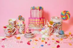 Blond Amsterdam Unicorn Mok - Made With Magic - 350 Ml -Keukengerei Winkel 1200x800 156