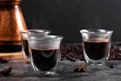 Dubbelwandige ESPRESSO Glazen Van Borosilicaat - Warme En Koude Dranken Kopjes - 70 ML - Set Van 6 15 Dubbelwandige ESPRESSO Glazen Van Borosilicaat - Warme En Koude Dranken Kopjes - 70 ML - Set Van 6 -Keukengerei Winkel 1200x800 165