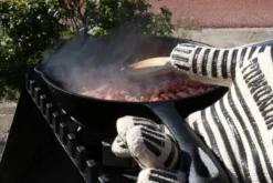 The Windmill Koekenpan Skillet Extra - 31,5 Cm - Gietijzer Zwart -Keukengerei Winkel 1200x800 5