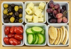 Krumble Borrelplank Met 6 Schaaltjes - Borrelplank - Tapasschaal - Serveerschaal Met Vakjes - Snackschaal - Snack- & Tappasschalen - Serveerplanken- Serveerschalen - Hout En Keramiek - 6 Delig Schaaltjes - Wit En Bruin -Keukengerei Winkel 1200x826 5