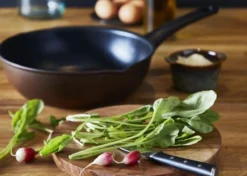 Tefal Resource Wokpan - Ø 28 Cm - Duurzaam -Keukengerei Winkel 1200x857 1