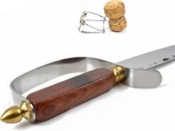 Dymund® Sabreer Sabel - RVS - Professioneel Champagnesabel - Incl. Bewaardoos - 44,5 Cm 9 Dymund® Sabreer Sabel - RVS - Professioneel Champagnesabel - Incl. Bewaardoos - 44,5 Cm -Keukengerei Winkel 1200x901 10