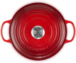 Le Creuset - Gietijzeren - Lage Braadpan - 24cm - Kersenrood -Keukengerei Winkel 1200x998