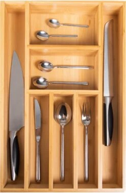 Coninx Bestekbak Bamboe 31CM Breed - Besteklade - Opbergbak - Duurzaam - Voor Laden Vanaf 47cm Diep 10 Coninx Bestekbak Bamboe 31CM Breed - Besteklade - Opbergbak - Duurzaam - Voor Laden Vanaf 47cm Diep -Keukengerei Winkel 784x1200 1