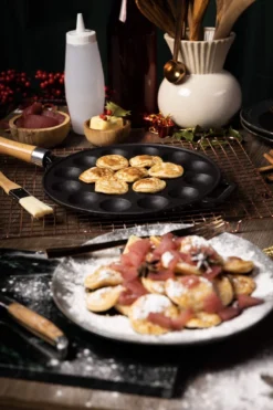 Blackwell Poffertjespan - Met Houten Steel - Gietijzer - ø 24 Cm -Keukengerei Winkel 799x1200 3