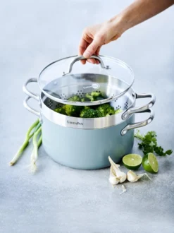 GreenPan Mayflower Pannenset - 5-delig + 5 Accessoires - Lichtblauw - Inductie - PFAS-vrij -Keukengerei Winkel 899x1200 2