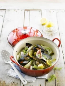 Le Creuset Braadpan Faitout Tradition Kersenrood - ø 24 Cm / 3 Liter -Keukengerei Winkel 901x1200 1